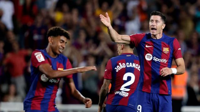 世界赛直播-无视亚马尔伸手示好 莱万遭西媒批评：不可接受！