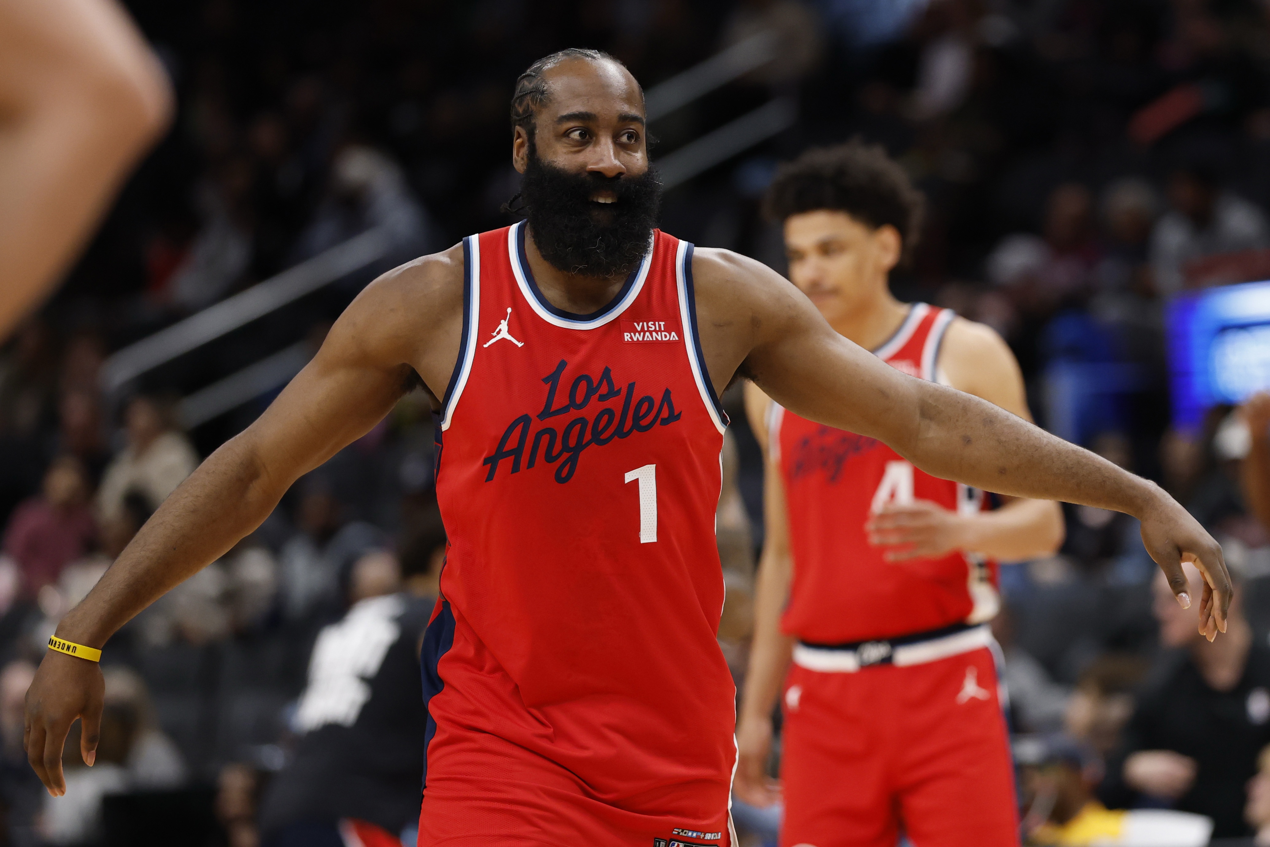 世界赛直播-张佳玮：理论上哈登与双塔化学反应很美好 东部一团糟&amp;一切皆可能